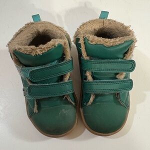 Ten little Green Kids Shoes with Faux Fur Lining